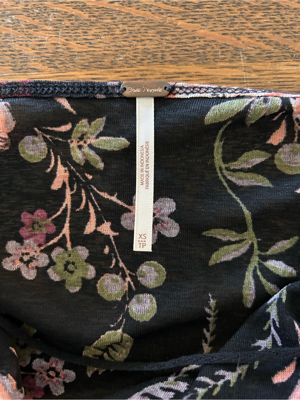 Free People Black Floral V-Neck Tunic - Picture 6 of 7